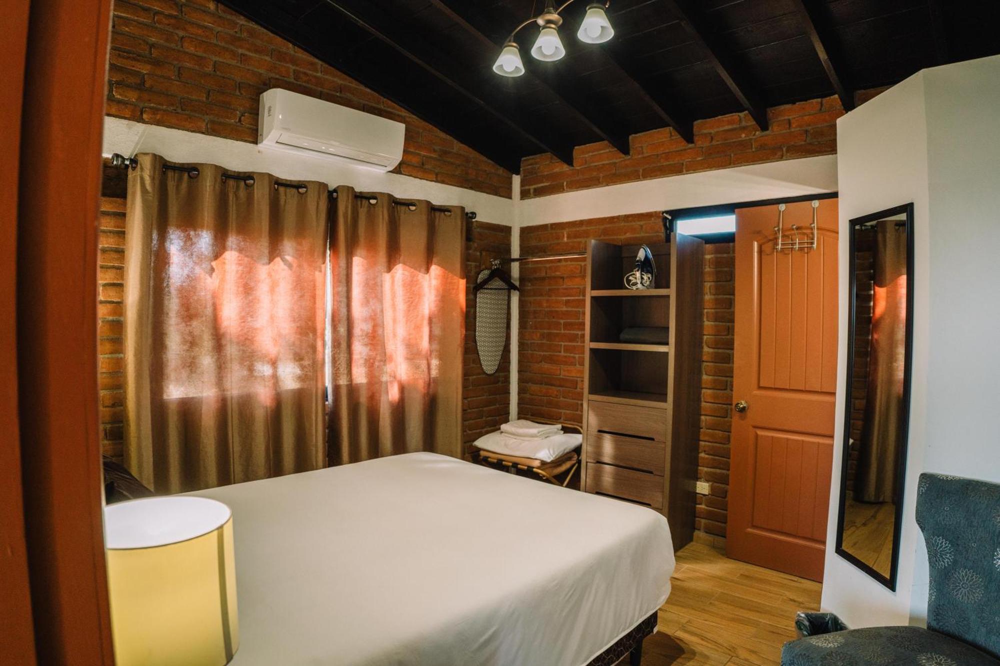 Quinta Sofia Valle De Guadalupe (Adults Only) Room photo